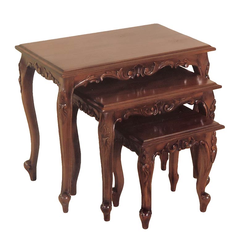 Carved Cabriole Leg Nest